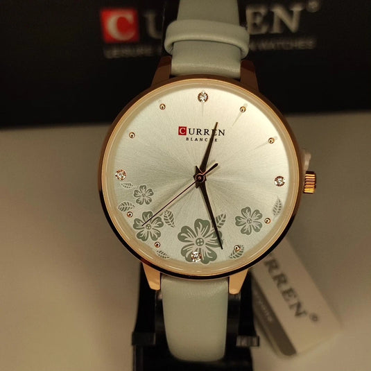Montre Femme Cadran Bleu, Bracelet en Cuir Bleu • SAPHYR