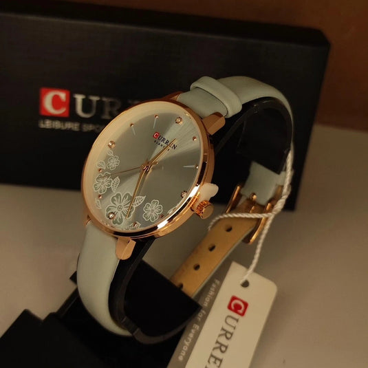 Montre Femme Cadran Bleu, Bracelet en Cuir Bleu • SAPHYR