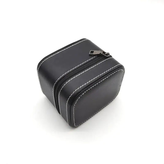etui montre cuir noir fermeture zippee vue refermé