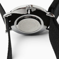 Montre homme bracelet nylon noir cadran noir 5